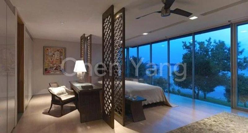 7 Bed Bungalow (Landed) for Sale in  Cove Drive - Image 1